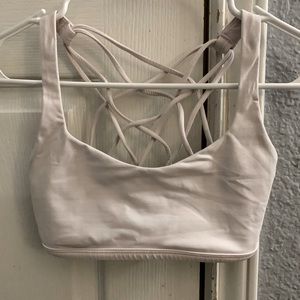 𝚙𝚊𝚕𝚎 𝚙𝚒𝚗𝚔 𝚕𝚞𝚕𝚞 𝚜𝚙𝚘𝚛𝚝𝚜 𝚋𝚛𝚊♡︎